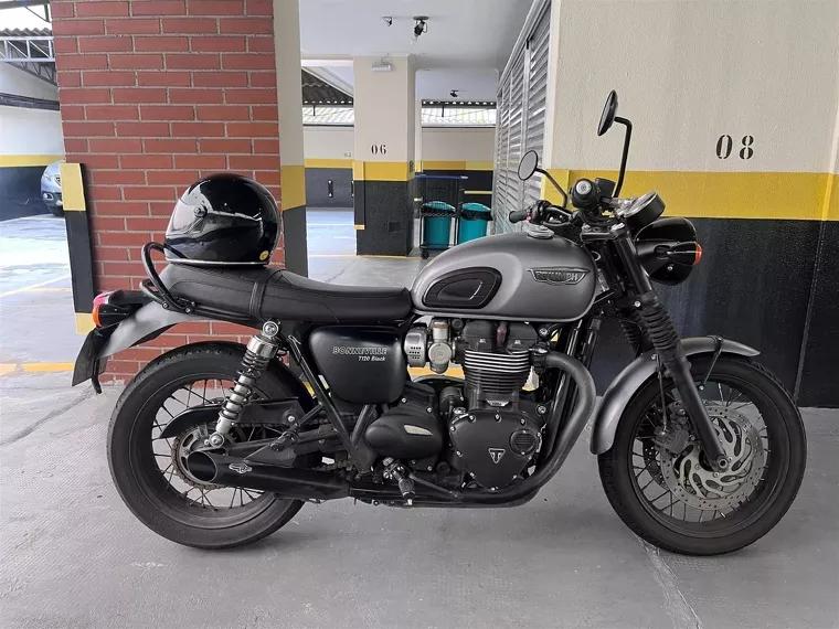 Triumph Bonneville Cinza 1