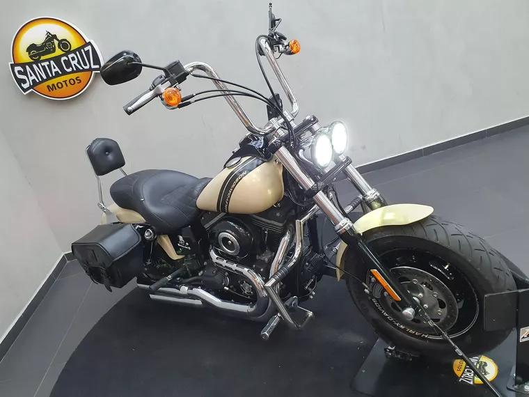 Harley-Davidson Fat Bob Bege 3