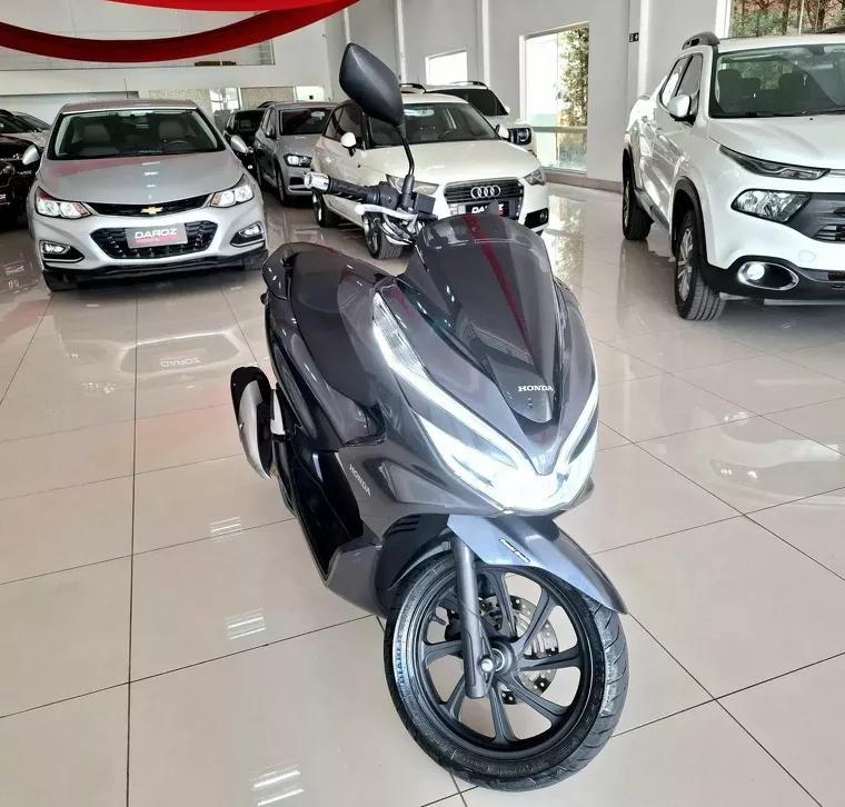 Honda PCX Cinza 8