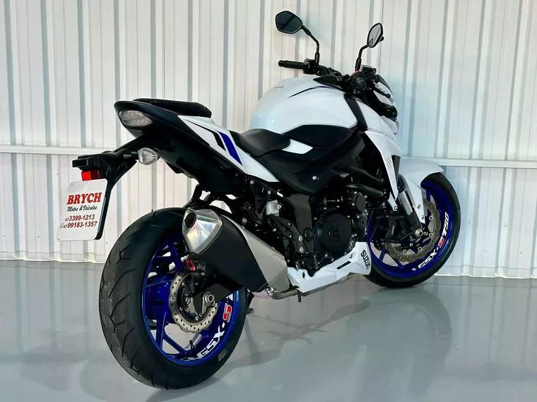 Suzuki GSX-S Branco 9