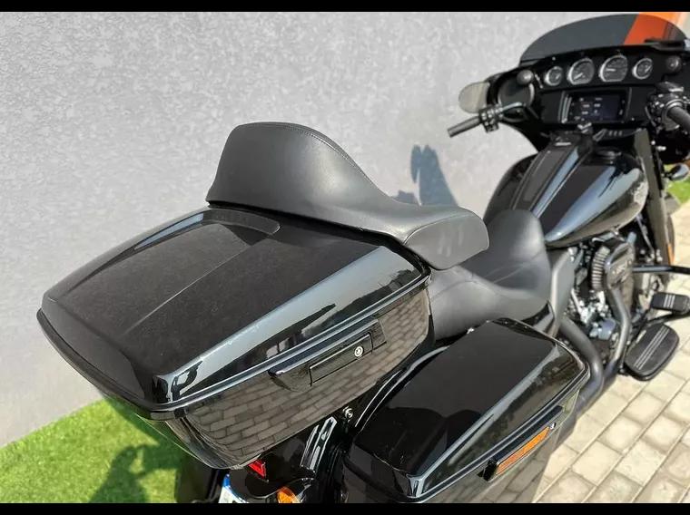 Harley-Davidson Street Glide Preto 9