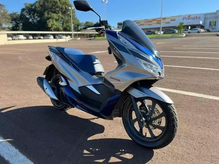 Honda PCX Prata 3