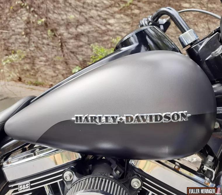 Harley-Davidson Street Glide Cinza 3