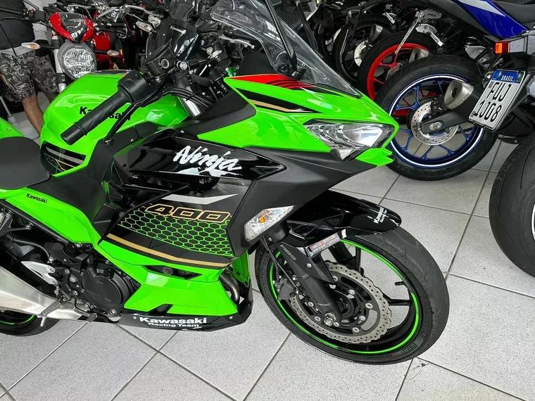 Kawasaki Ninja Verde 21