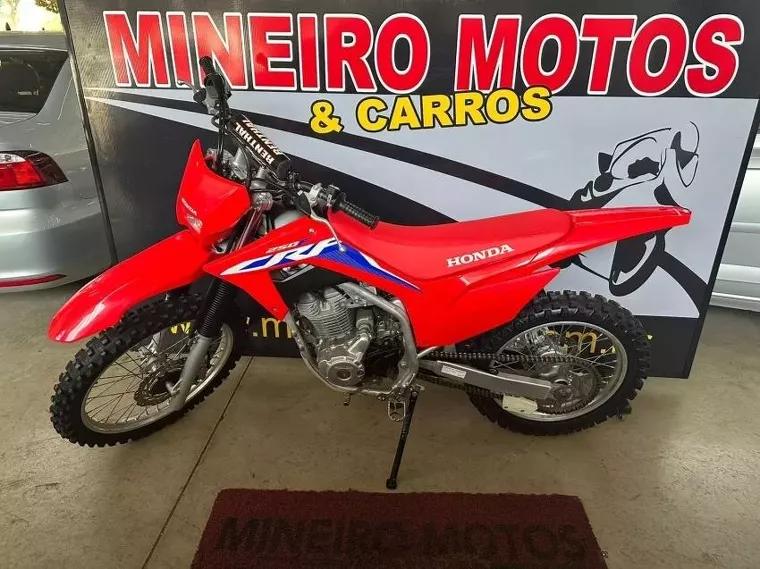 Honda CRF 250 Vermelho 2