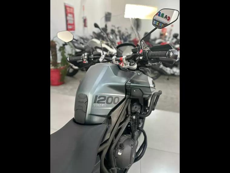 Triumph Tiger 1200 Verde 5