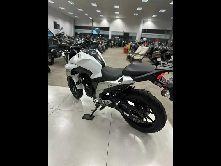 Yamaha Fazer 250 Branco 5