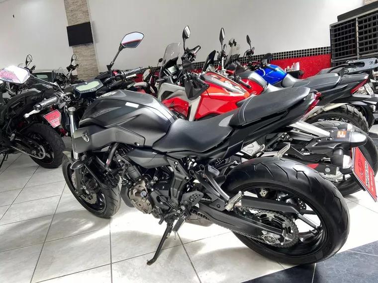 Yamaha MT-07 Preto 5