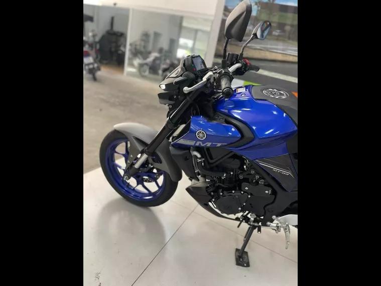 Yamaha MT-03 Azul 14