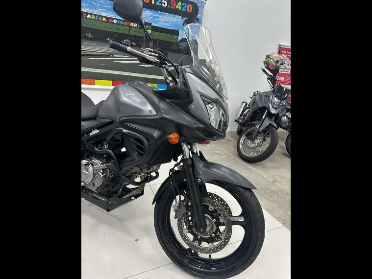 Suzuki V-Strom Cinza 7