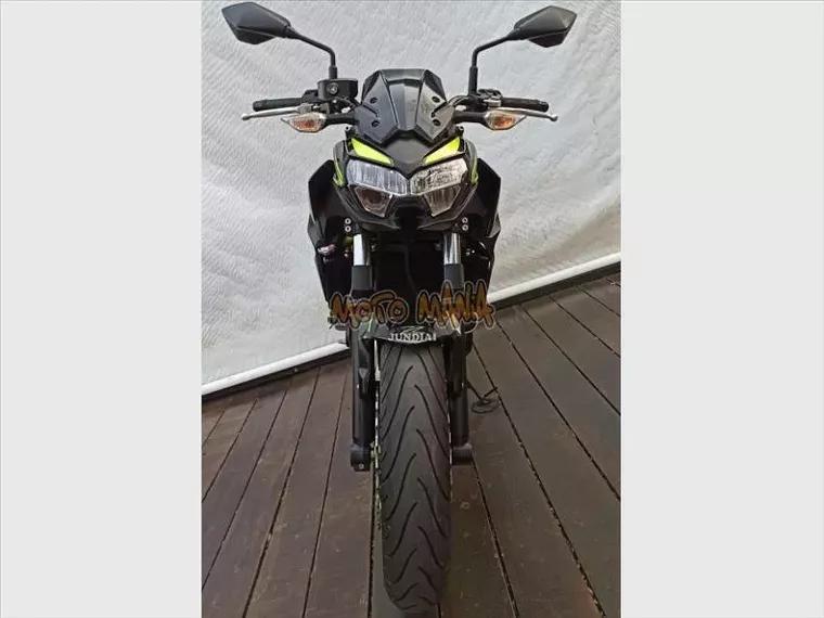 Kawasaki Z 650 Preto 14