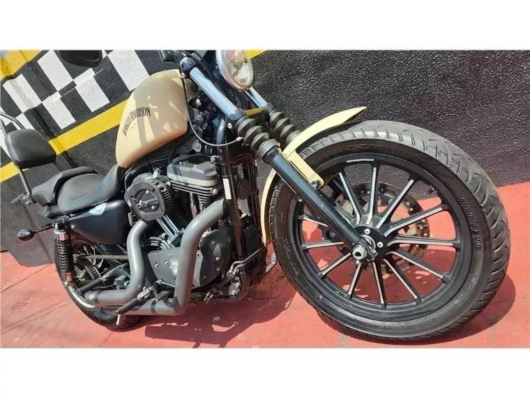 Harley-Davidson Sportster 883 Bege 17