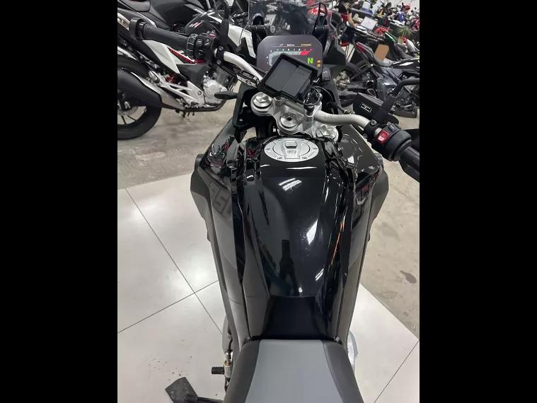 BMW F 850 Preto 10