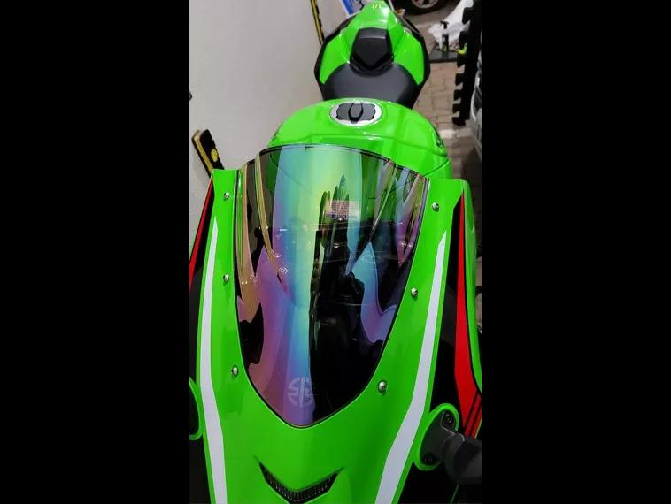 Kawasaki Ninja Verde 4