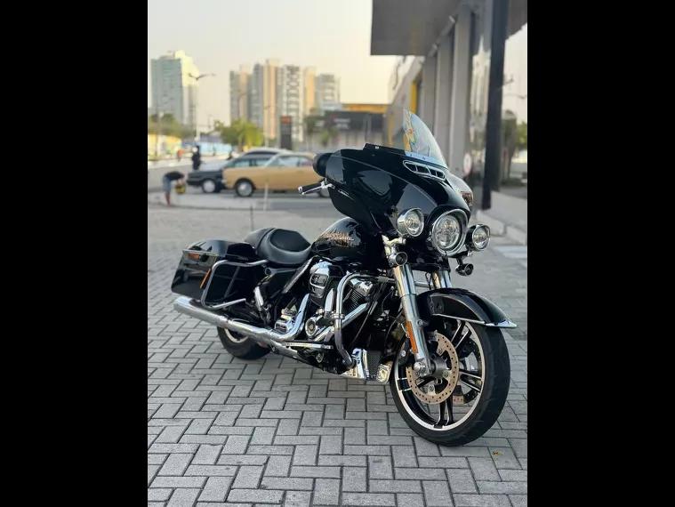 Harley-Davidson Street Glide Preto 3