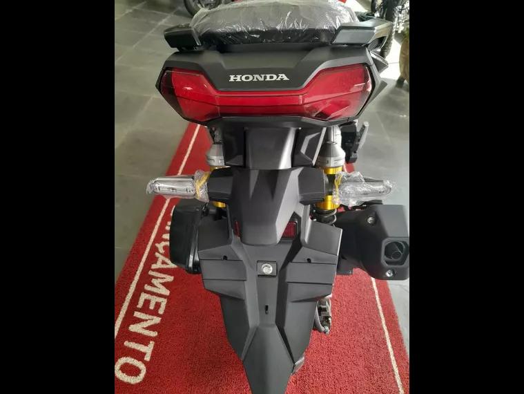 Honda Honda ADV Vermelho 2