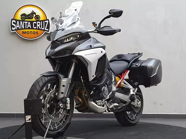 Ducati Multistrada Cinza 4