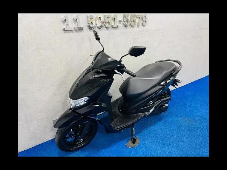 Yamaha Fluo Preto 18