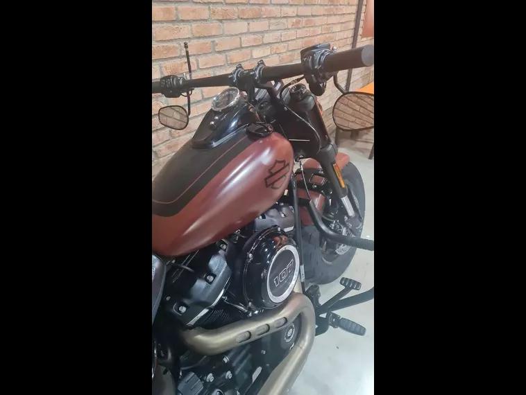 Harley-Davidson Fat Bob Vermelho 3