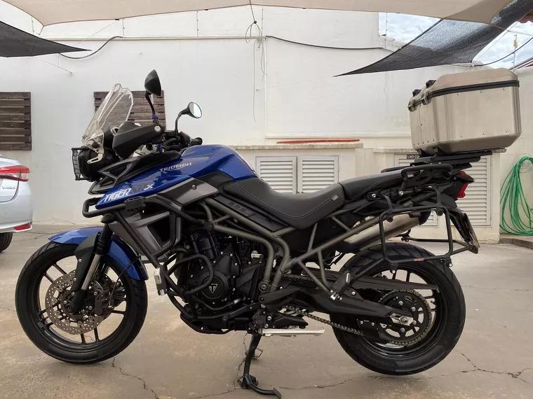 Triumph Tiger 800 Azul 5