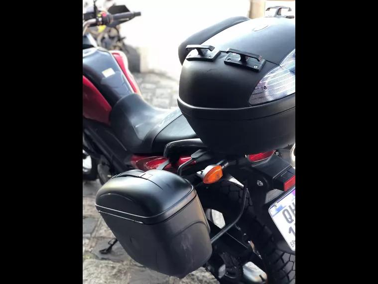 Suzuki V-Strom Vermelho 3