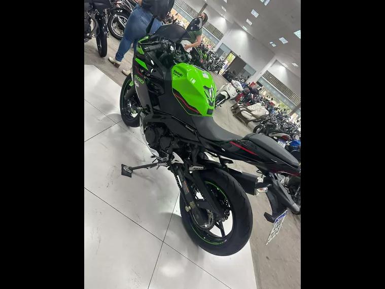 Kawasaki Ninja Verde 2