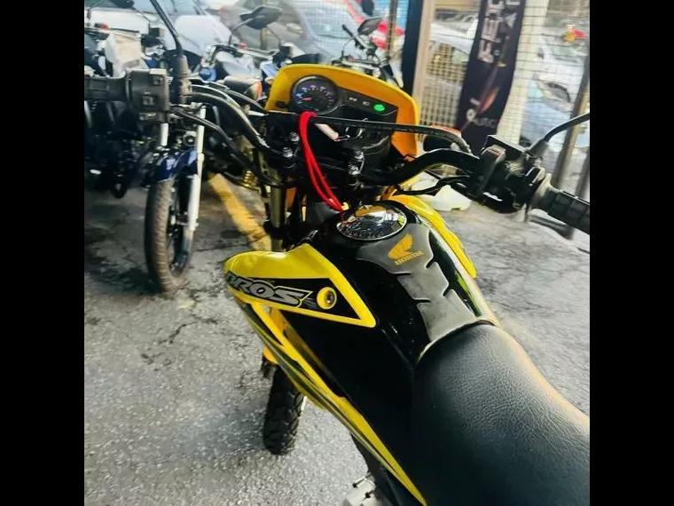 Honda NXR 150 Amarelo 3