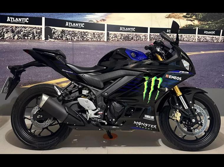 Yamaha YZF R3 Preto 3