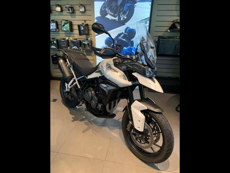 Triumph Tiger 900 Branco 3