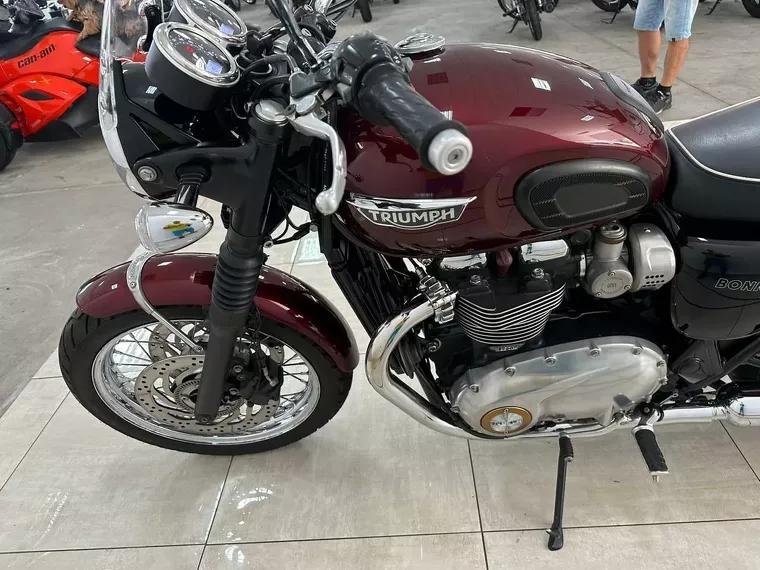 Triumph Bonneville Vinho 17