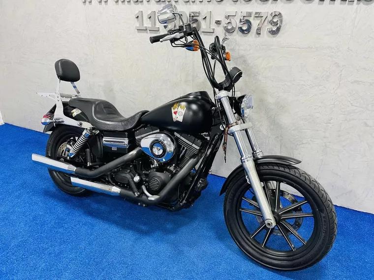 Harley-Davidson Dyna Preto 16