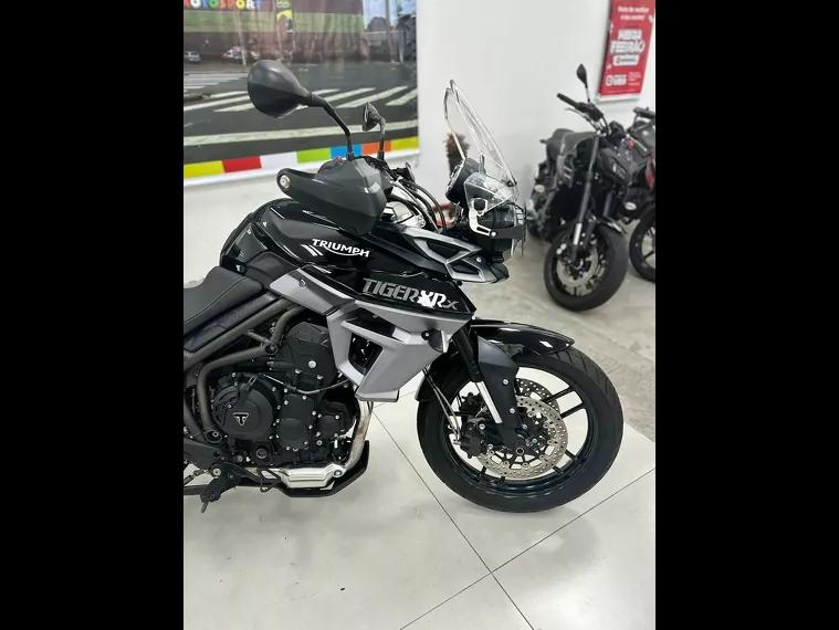 Triumph Tiger 800 Preto 9