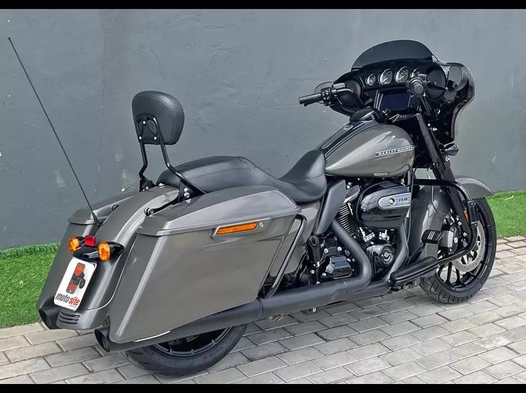 Harley-Davidson Street Glide Cinza 7