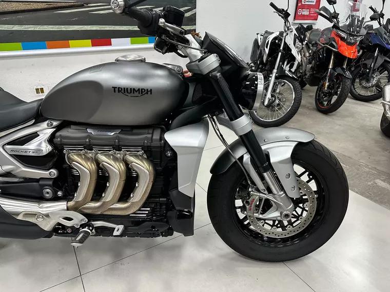 Triumph Rocket III Prata 23