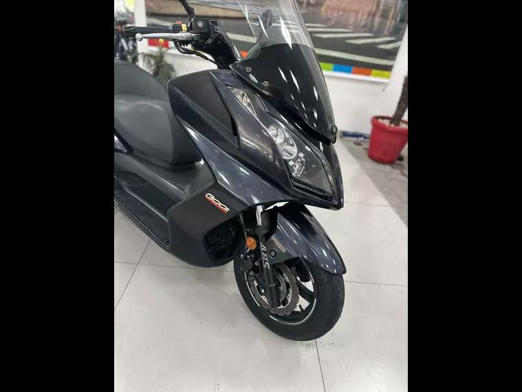 Kymco Downtown Preto 13