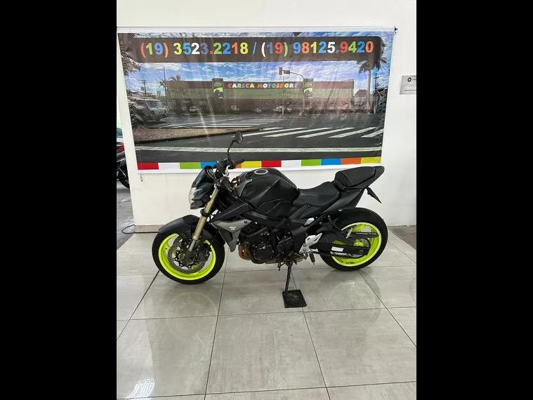 Suzuki GSR Preto 18