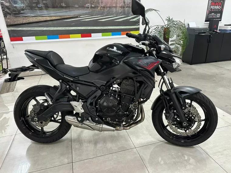 Kawasaki Z 650 Preto 25