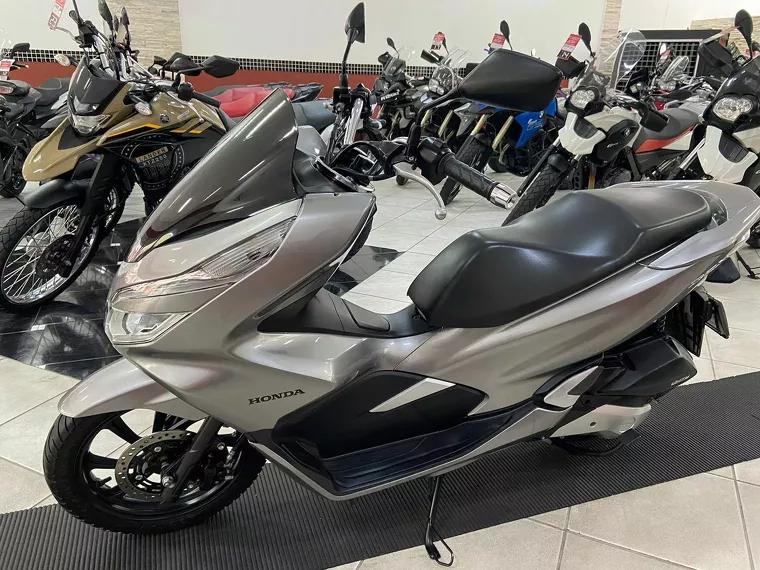 Honda PCX Prata 5