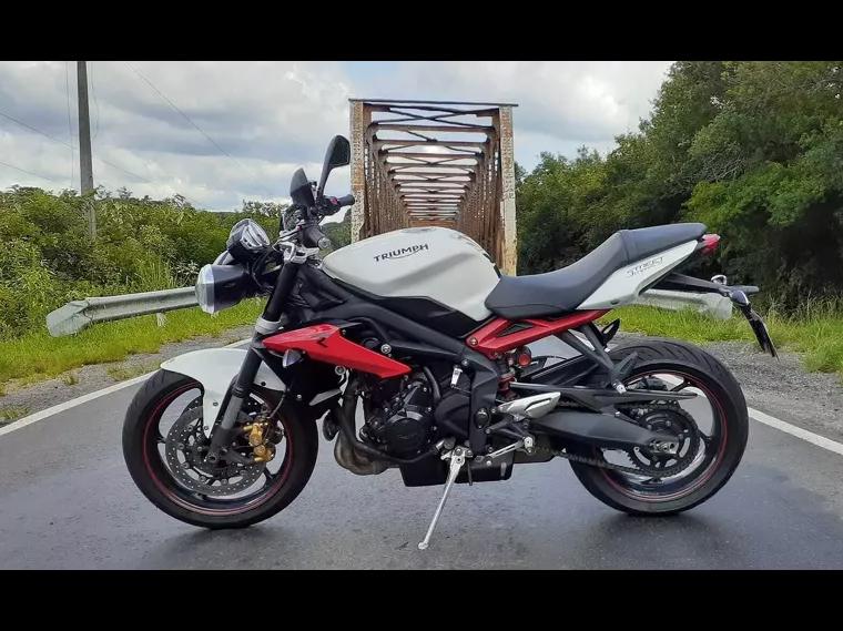 Triumph Street Triple Branco 11