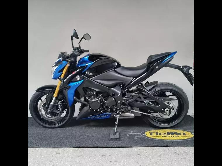 Suzuki GSX-S Azul 4