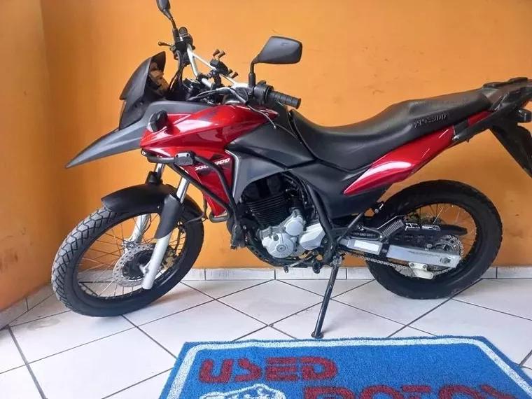 Honda XRE 300 Vermelho 10