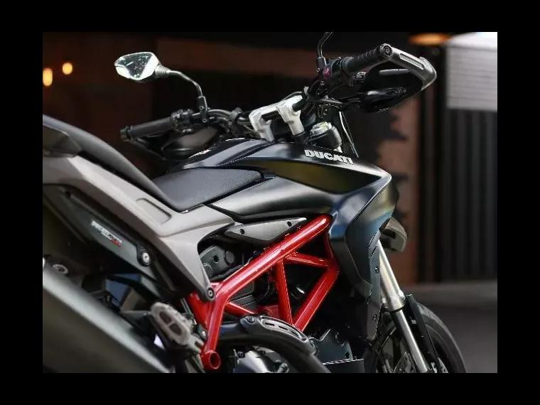 Ducati Hypermotard Preto 4