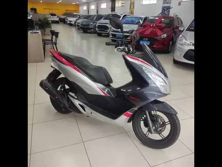 Honda PCX Cinza 2