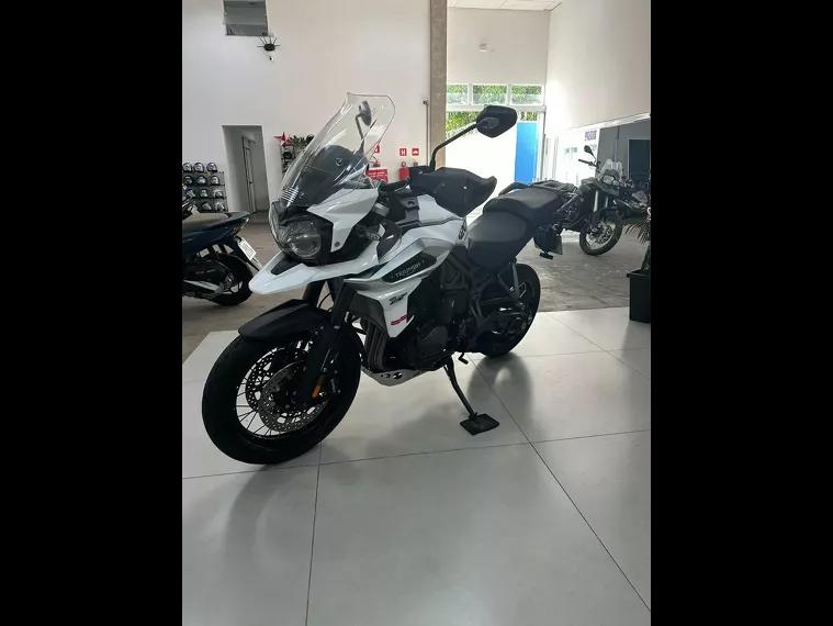 Triumph Tiger 1200 Branco 15