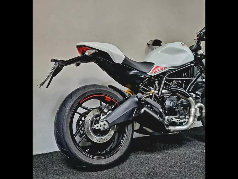 Ducati Monster Branco 3