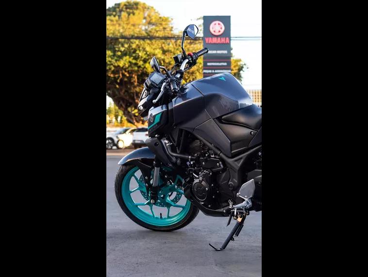 Yamaha MT-03 Azul 25