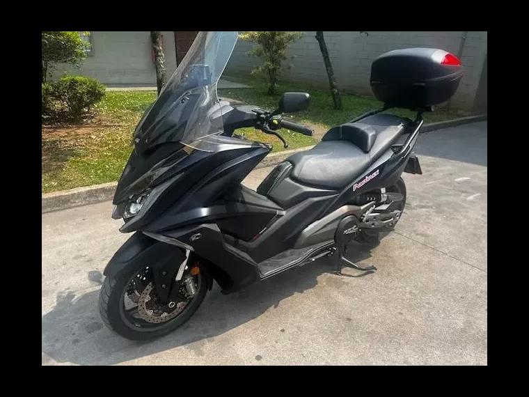 Kymco AK Preto 1