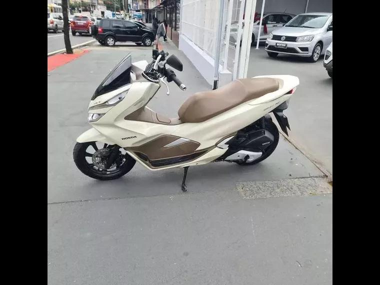 Honda PCX Branco 4