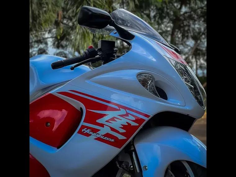 Suzuki GSX-R Branco 2