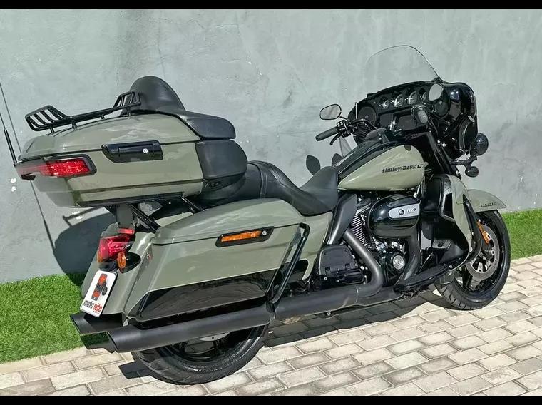 Harley-Davidson Ultra Limited Verde 3